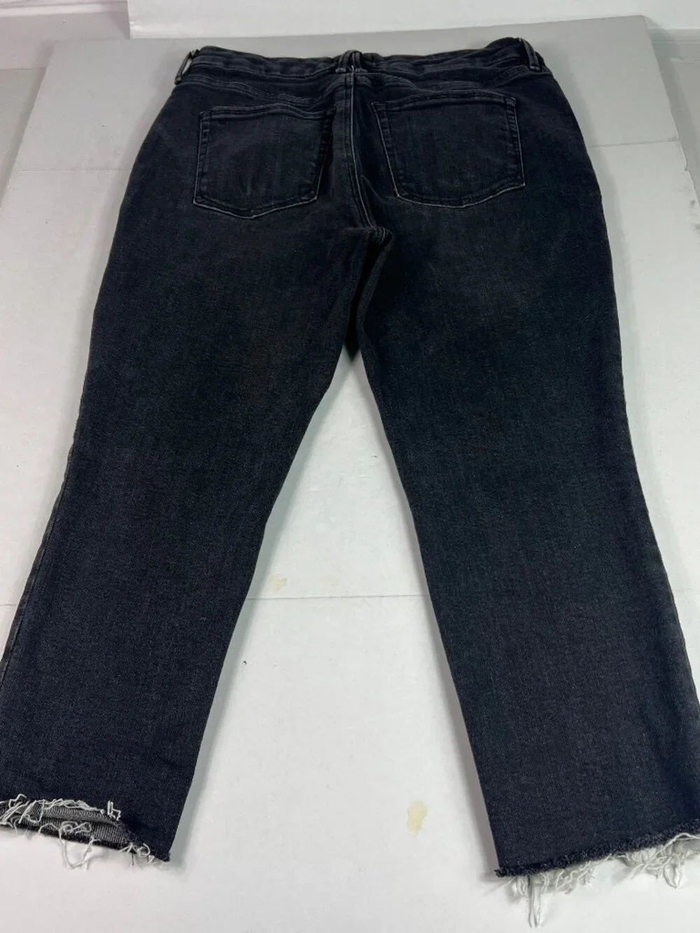 Good American Jeans Womens 31x22* Good Legs High Rise Cropped Black Denim Tag 14